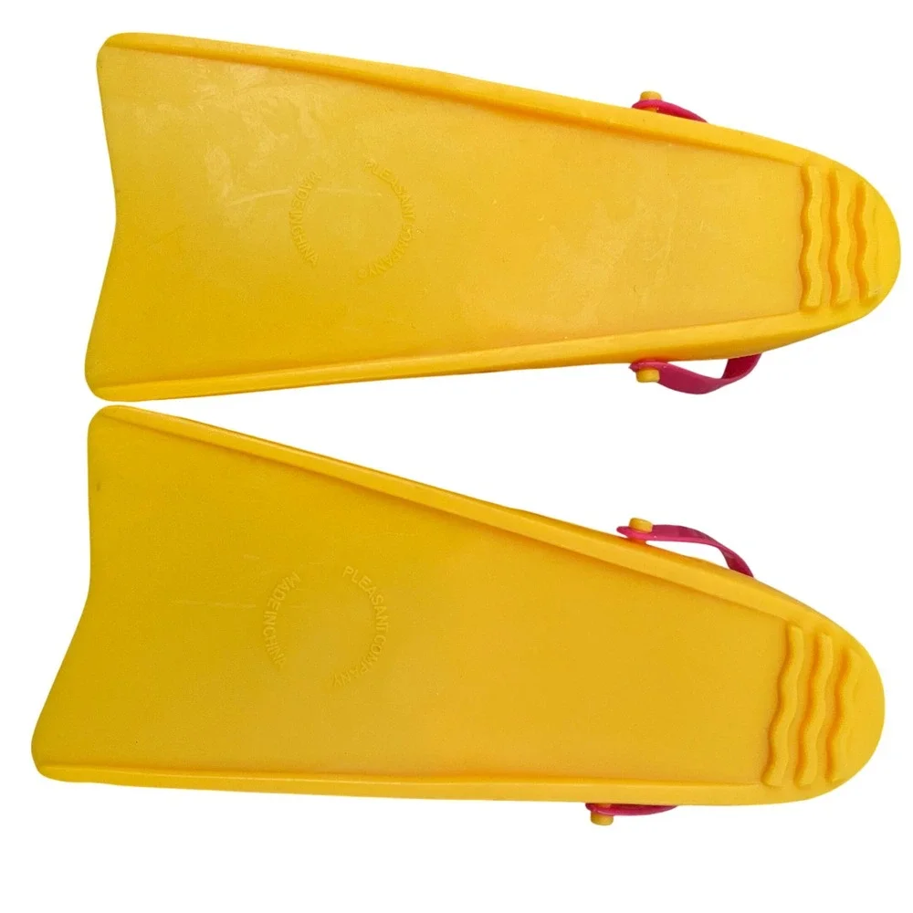 Pleasant Company Retired‎ American Girl Of Today Swim Set FINS ONLY yellow